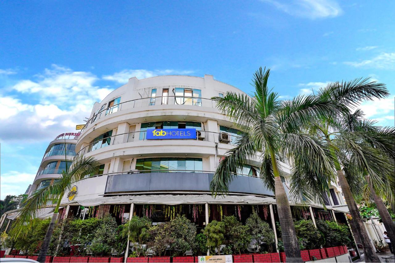 Fabexpress White House - Nr Midc Khargar Hotel Koparpāda Exterior foto